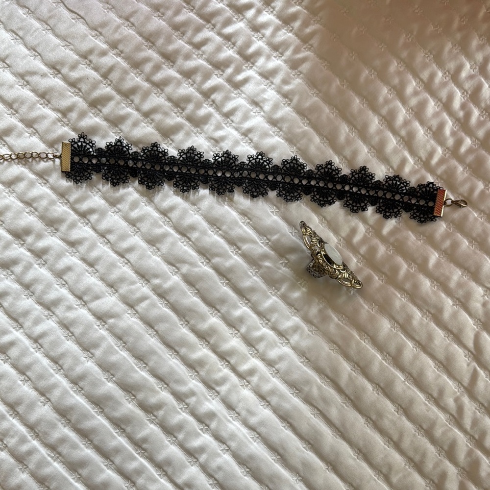 Accessorize Black choker Necklace and gold ring